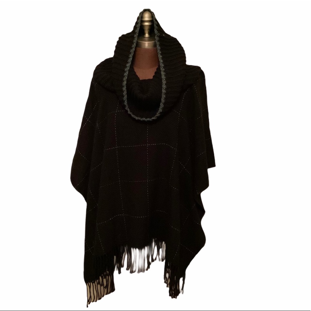 Sale‼️Johnston &Murphy knit poncho